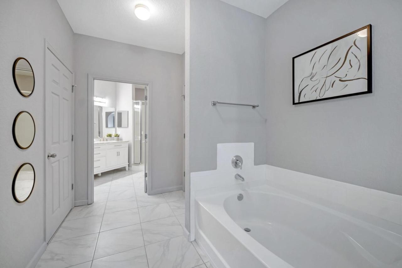 Near Disney - Spacious 3Br - Pool And Hot Tub! Orlando Dış mekan fotoğraf